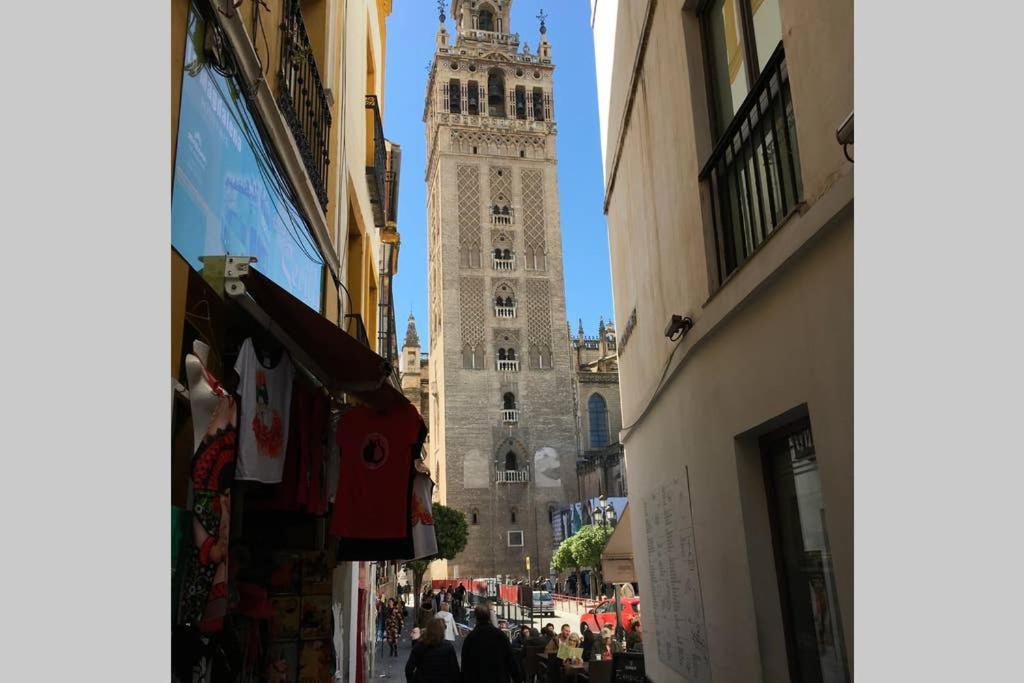 1 Minute From Cathedral. Feel The Heart Of Sevilla Kültér fotó